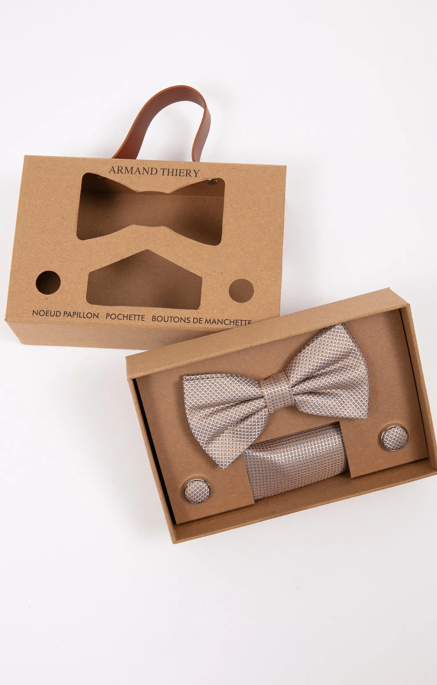 Cravates<Armand Thiery Box avec 1 noeud,1 pochette et 2 boutons - Beige