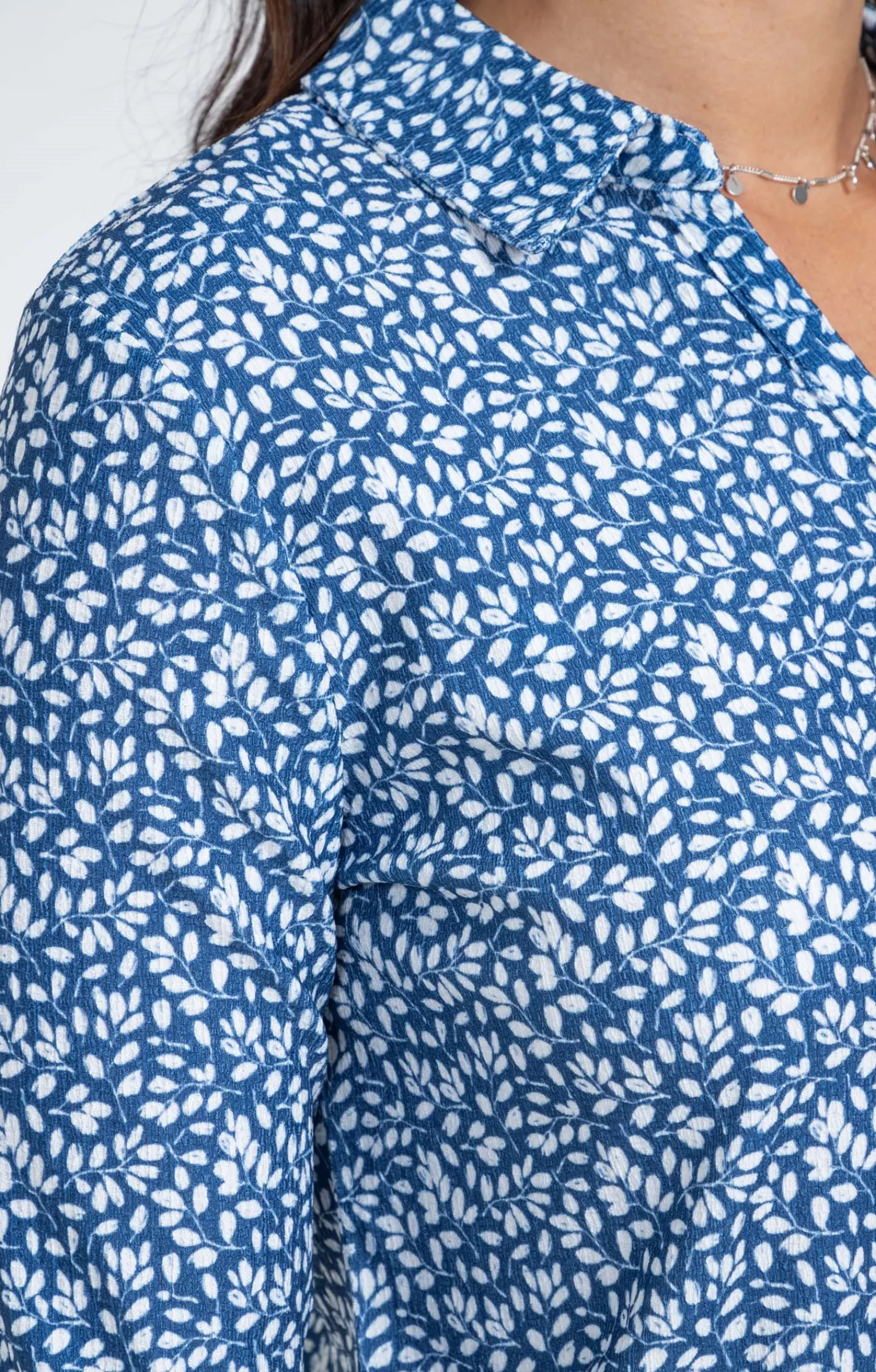 Tee-shirts<Armand Thiery Chemise imprimé petites feuilles - Bleu