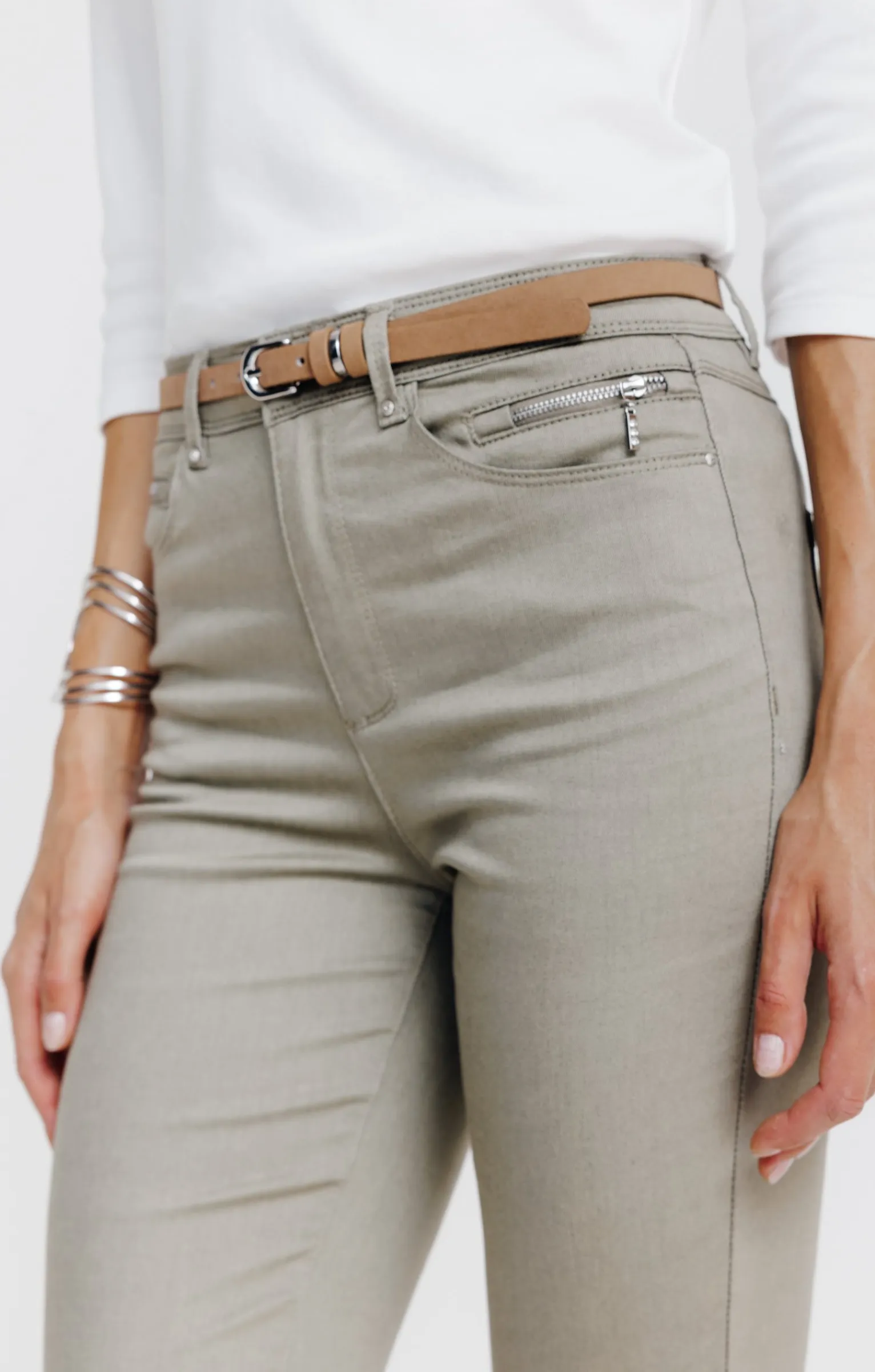 Pantalons<Armand Thiery Pantalon 7/8 avec ceinture similicuir - Kakiclair