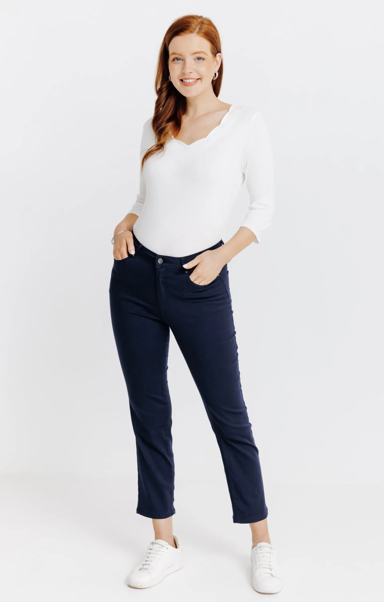 Pantalons<Armand Thiery Pantalon 7/8 coton modal détail strass - Marine