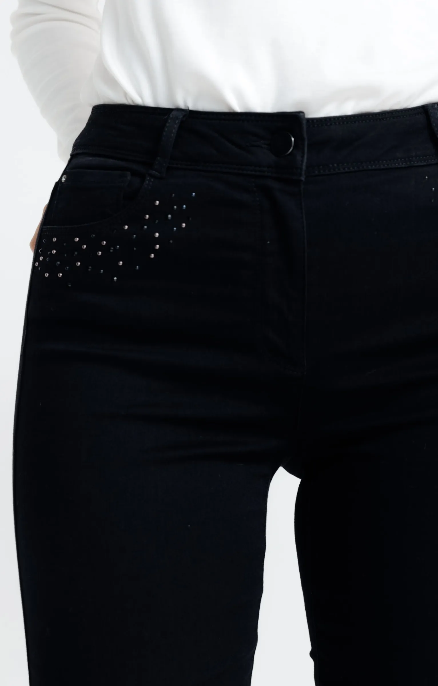 Pantalons<Armand Thiery Pantalon 7/8 détail clou et strass - Noir