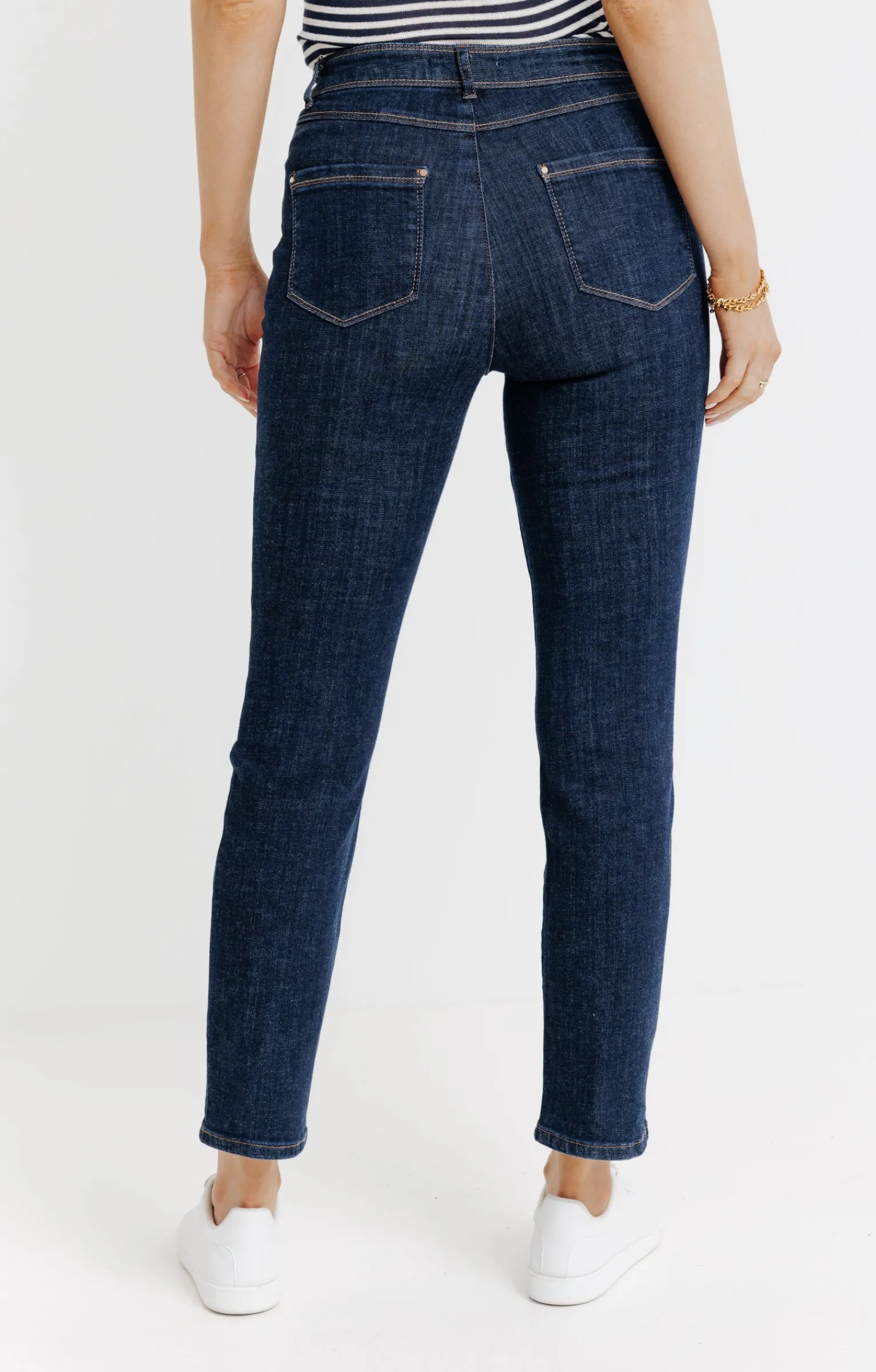 Pantalons<Armand Thiery Pantalon 7/8 en denim brut - Bleu