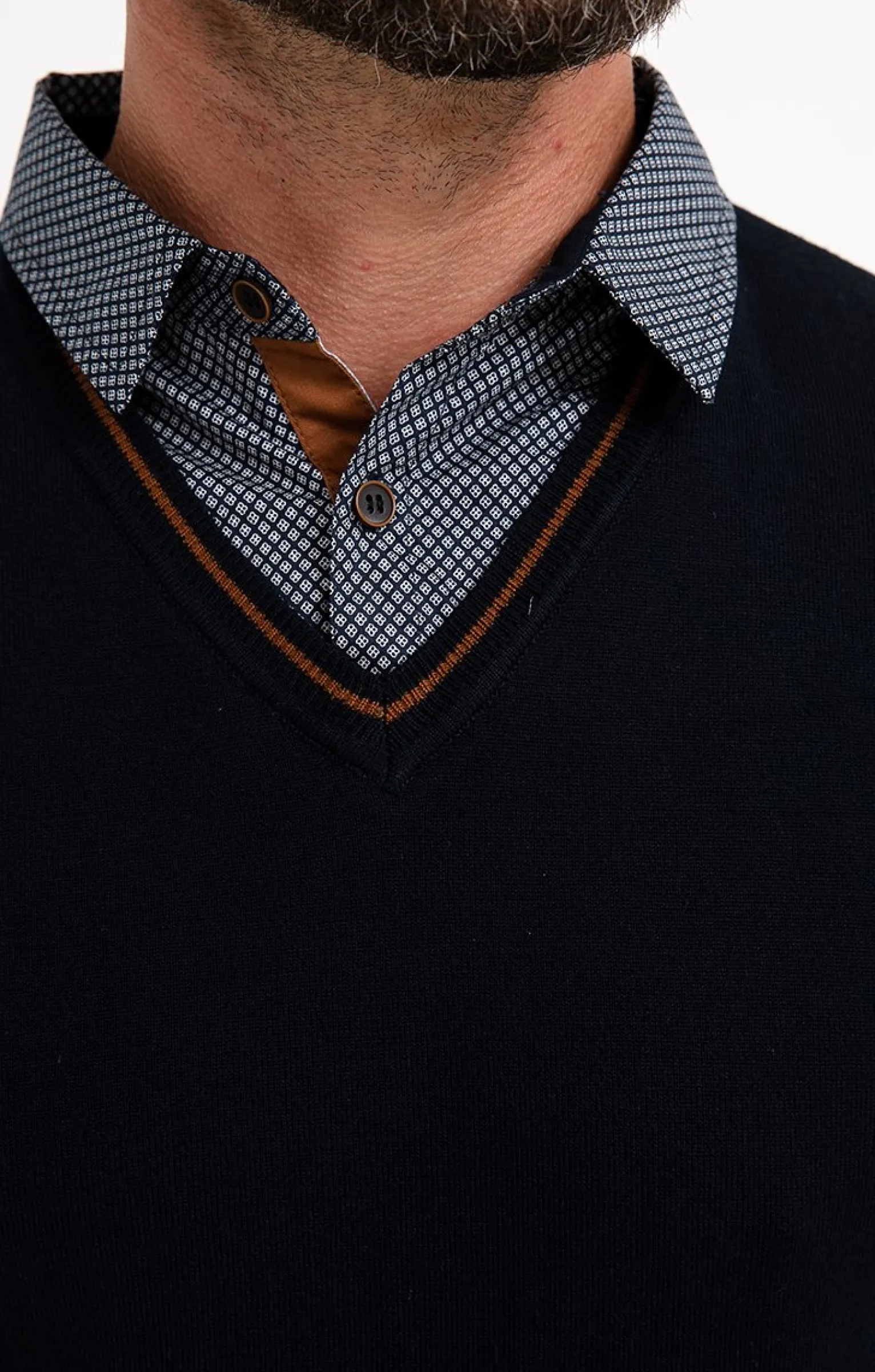 Pulls & Gilets<Armand Thiery Pull uni col V avec chemise - Marine