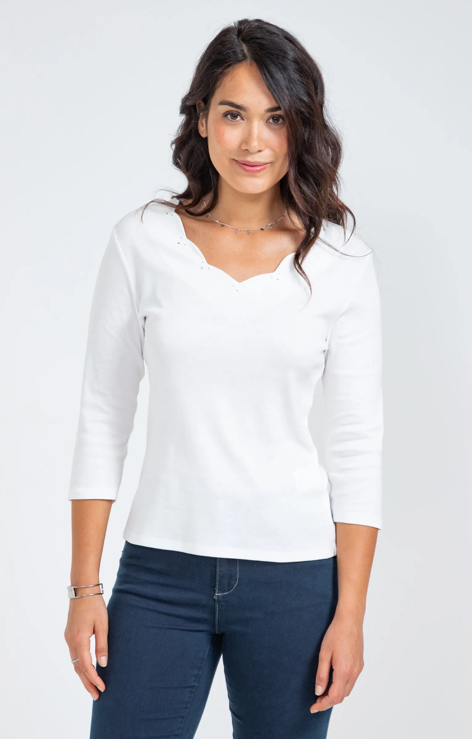 Tee-shirts<Armand Thiery Tee-shirt uni col V festons - Écru