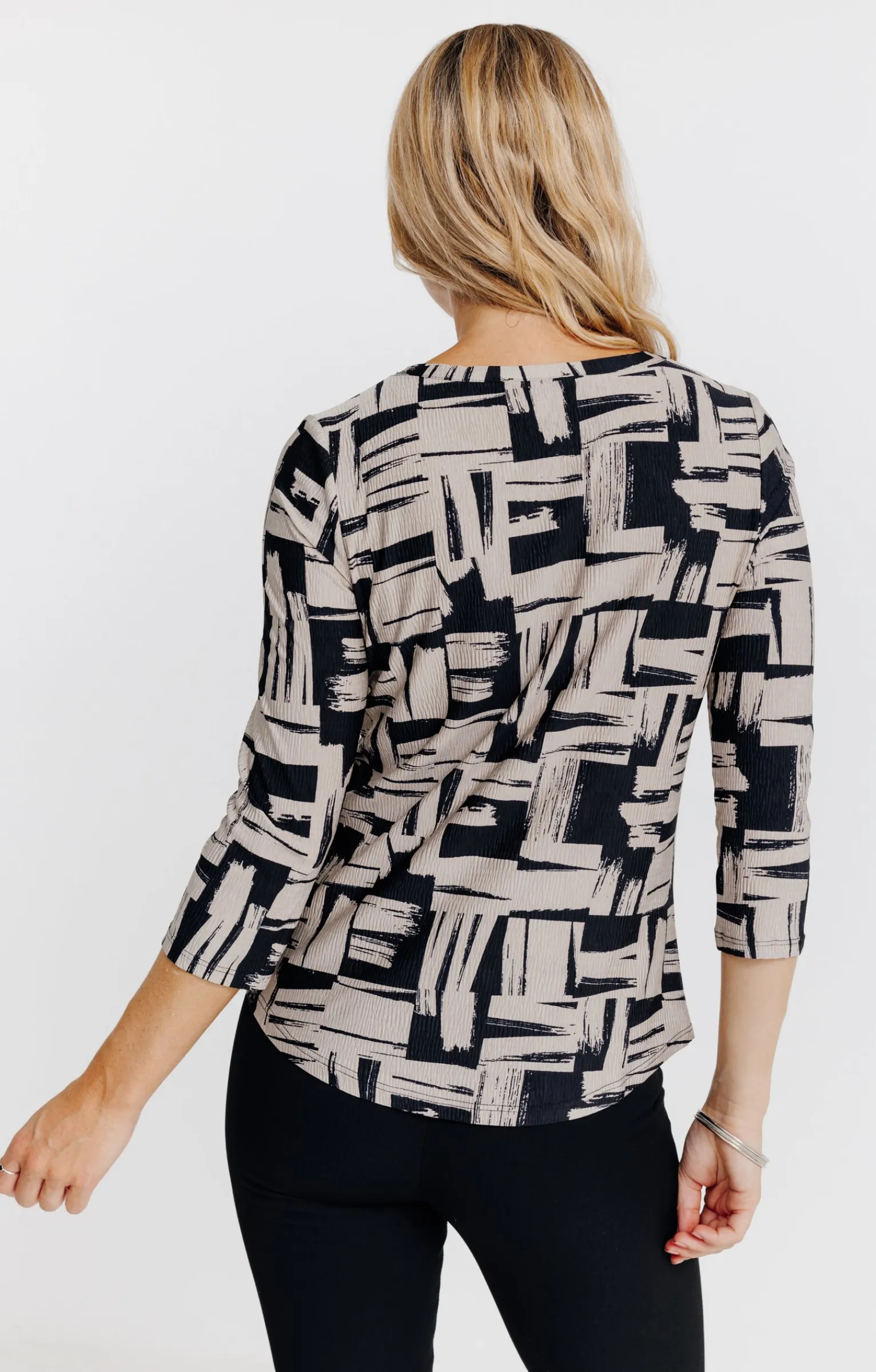 Tee-shirts<Armand Thiery T-SHIRT COL MAO MANCHES 3/4 - Noir